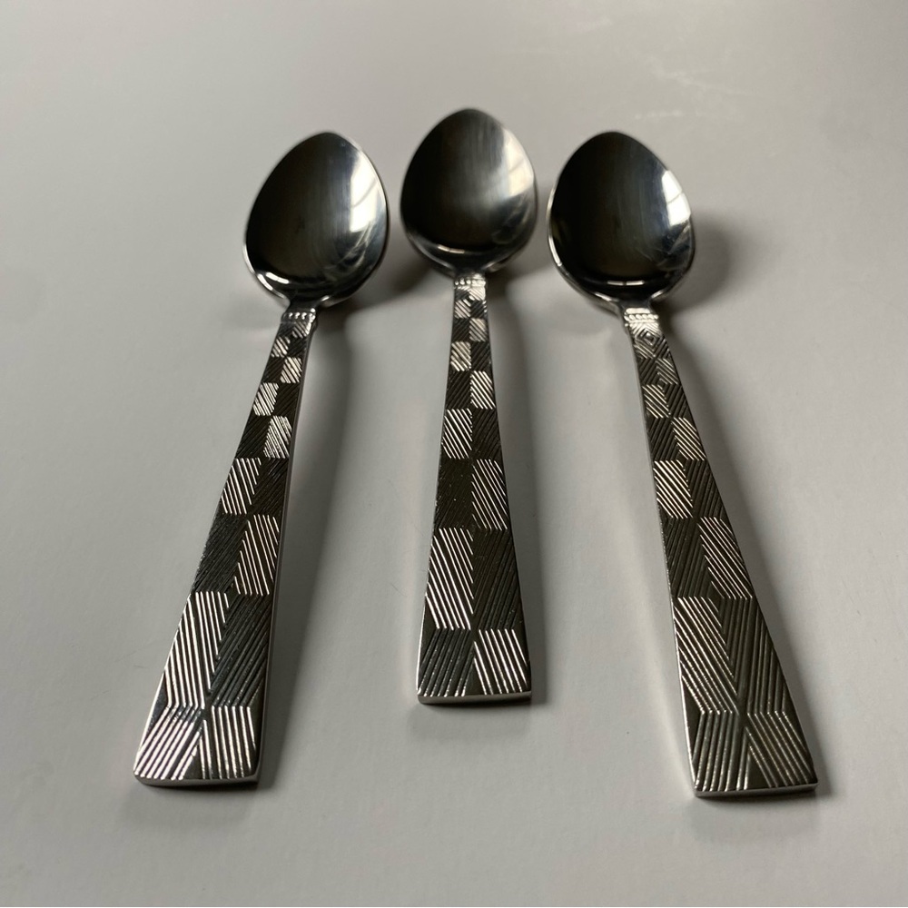 Cambridge Flatware CNS80 3 Tea Spoons Geometric Vintage Cross Cross Checked